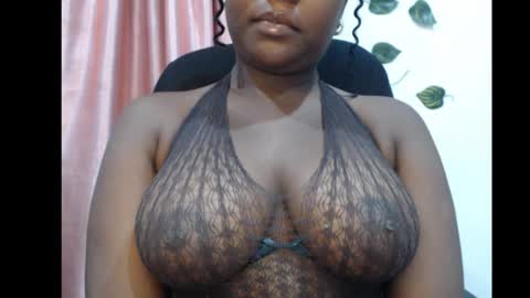 Snapshot of ebony_sexy_queen chatting on September 2025 04:50:01 AM Racheal online show from September 2025 04:50:01 AM