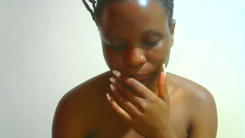 Snapshot of ebony_shan_ chatting on October 2025 04:13:01 PM Shanny online show from October 2025 04:13:01 PM