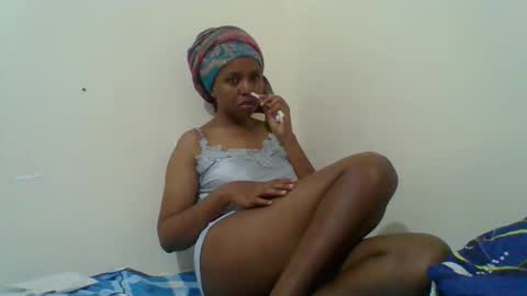 ebony_sluttt online show from February 2026 06:22:02 PM