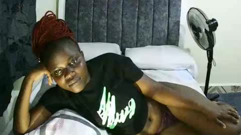 Snapshot of ebony_tasha chatting on February 2025 07:30:02 PM tasha online show from February 2025 07:30:02 PM