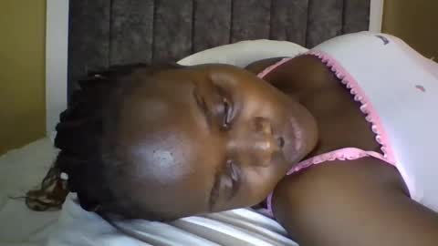 Snapshot of ebony_tasha chatting on March 2025 02:56:01 PM tasha online show from March 2025 02:56:01 PM