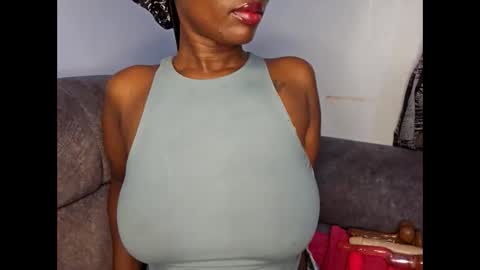 Ebony Melanie online show from October 2025 11:46:02 PM