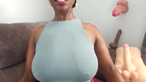 Ebony Melanie online show from January 2026 04:17:01 AM
