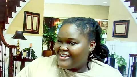 Snapshot of ebonyhotbuns4u2luv chatting on February 2025 05:51:02 AM ebonyhotbuns4u2luv online show from February 2025 05:51:02 AM