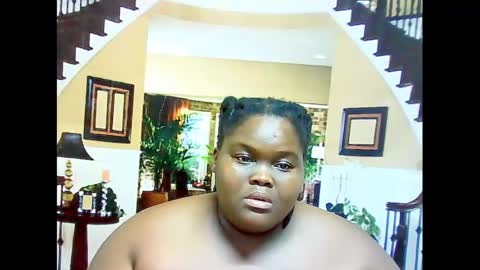 Snapshot of ebonyhotbuns4u2luv chatting on February 2025 06:11:02 AM ebonyhotbuns4u2luv online show from February 2025 06:11:02 AM
