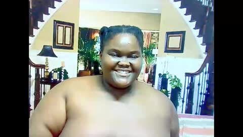 Snapshot of ebonyhotbuns4u2luv chatting on February 2025 12:44:02 PM ebonyhotbuns4u2luv online show from February 2025 12:44:02 PM