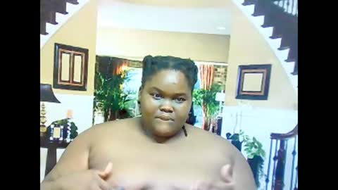 Snapshot of ebonyhotbuns4u2luv chatting on February 2025 06:47:02 PM ebonyhotbuns4u2luv online show from February 2025 06:47:02 PM