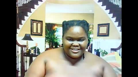 Snapshot of ebonyhotbuns4u2luv chatting on February 2025 01:30:02 PM ebonyhotbuns4u2luv online show from February 2025 01:30:02 PM