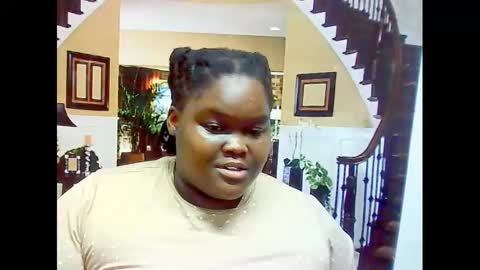 Snapshot of ebonyhotbuns4u2luv chatting on February 2025 07:01:02 AM ebonyhotbuns4u2luv online show from February 2025 07:01:02 AM