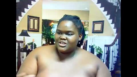 Snapshot of ebonyhotbuns4u2luv chatting on March 2025 12:01:02 PM ebonyhotbuns4u2luv online show from March 2025 12:01:02 PM