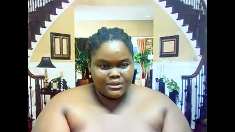Snapshot of ebonyhotbuns4u2luv chatting on March 2025 06:39:02 PM ebonyhotbuns4u2luv online show from March 2025 06:39:02 PM