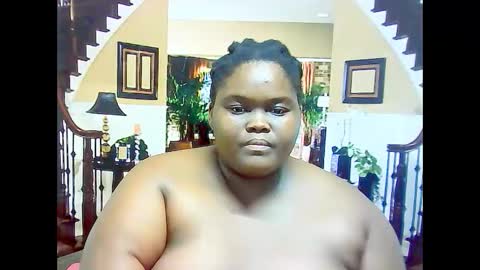Snapshot of ebonyhotbuns4u2luv chatting on March 2025 12:49:01 AM ebonyhotbuns4u2luv online show from March 2025 12:49:01 AM
