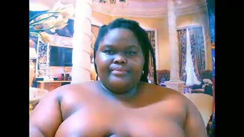 Snapshot of ebonyhotbuns4u2luv chatting on September 2025 09:09:01 AM ebonyhotbuns4u2luv online show from September 2025 09:09:01 AM