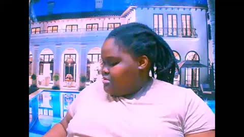 Snapshot of ebonyhotbuns4u2luv chatting on September 2025 09:14:02 AM ebonyhotbuns4u2luv online show from September 2025 09:14:02 AM