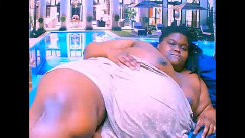 Snapshot of ebonyhotbuns4u2luv chatting on September 2025 09:42:02 PM ebonyhotbuns4u2luv online show from September 2025 09:42:02 PM