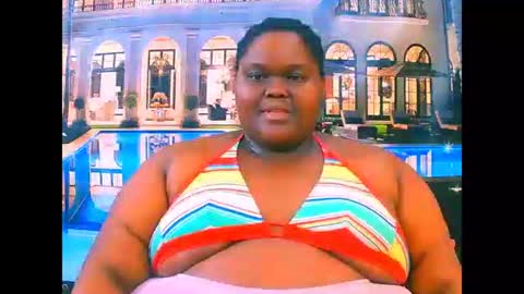 ebonyhotbuns4u2luv online show from May 2026 10:52:02 PM