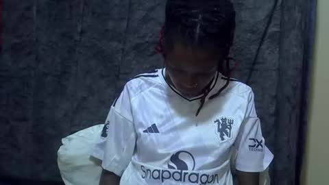 Liz online show from September 2025 07:15:01 PM