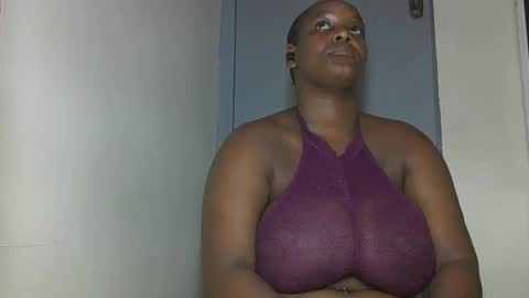 ebonymayahh online show from July 2026 08:57:01 AM