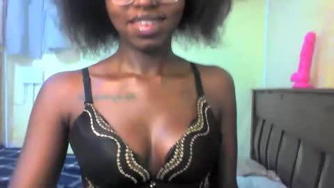 Ebonymuse2 online show from May 2026 12:08:02 AM