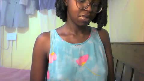 Ebonymuse2 online show from May 2026 09:55:01 PM