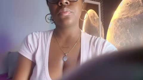 ebonyrosee_ online show from June 2026 12:05:02 PM