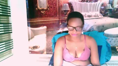 Snapshot of ebonyseductionz chatting on January 2025 09:20:01 PM Zammy online show from January 2025 09:20:01 PM