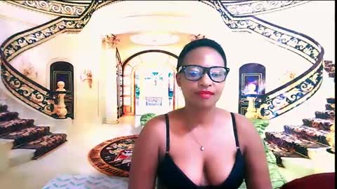 Snapshot of ebonyseductionz chatting on February 2025 08:41:01 PM Zammy online show from February 2025 08:41:01 PM