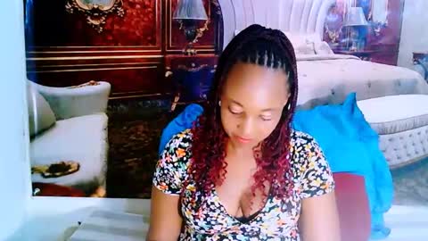 Snapshot of ebonyseductionz chatting on February 2025 09:37:02 PM Zammy online show from February 2025 09:37:02 PM