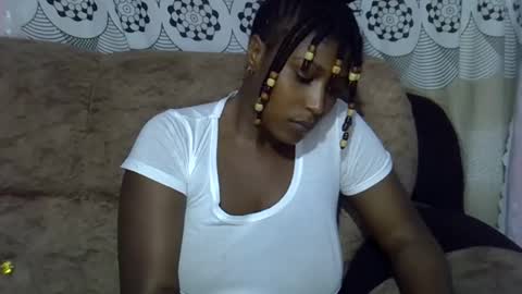 pretty online show from May 2026 09:00:02 PM