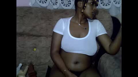 pretty online show from May 2026 09:28:01 AM