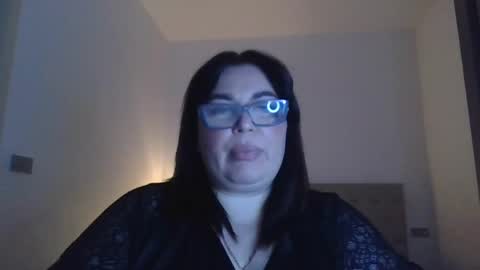 echo_dust online show from April 2026 04:32:01 PM
