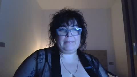 echo_dust online show from April 2026 06:35:02 PM