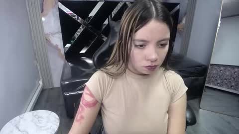 Snapshot of eco_deluna_v chatting on February 2026 01:10:01 PM Hi Stream 800am to 200pm online show from February 2026 01:10:01 PM