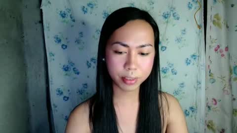 eddfox001 online show from May 2026 02:43:01 PM