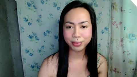 eddfox001 online show from May 2026 06:10:02 AM