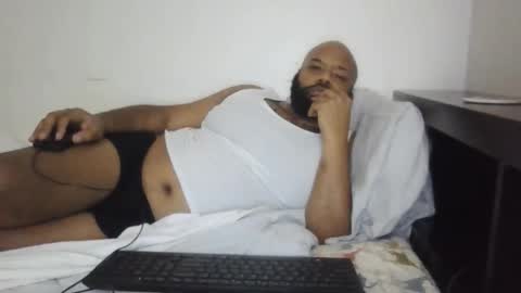 eddiejonez online show from December 2025 04:10:01 AM