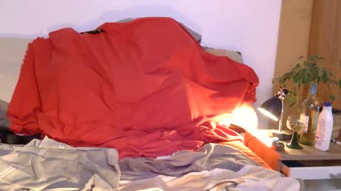 edelholz87 online show from April 2026 01:27:02 PM