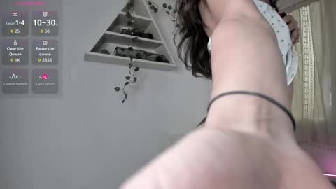 Eden Heaven online show from October 2025 07:06:02 AM