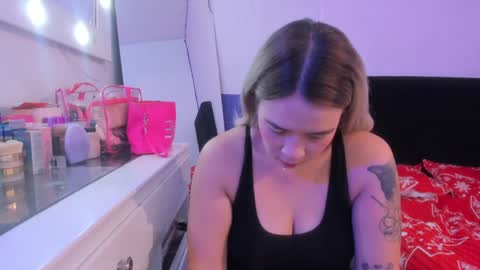 Snapshot of eden_paradise_ chatting on December 2024 01:17:01 PM BYANCA online show from December 2024 01:17:01 PM