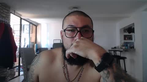 edgarram83 online show from March 2025 06:08:02 PM