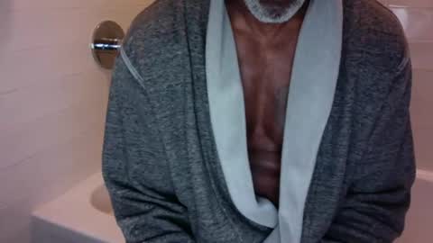 Snapshot of edgingdaddy chatting on May 2026 11:48:02 AM Dad online show from May 2026 11:48:02 AM