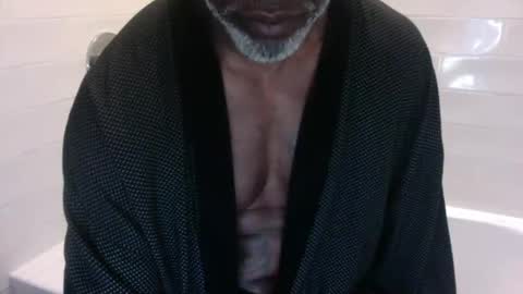 Snapshot of edgingdaddy chatting on May 2026 11:47:01 AM Dad online show from May 2026 11:47:01 AM