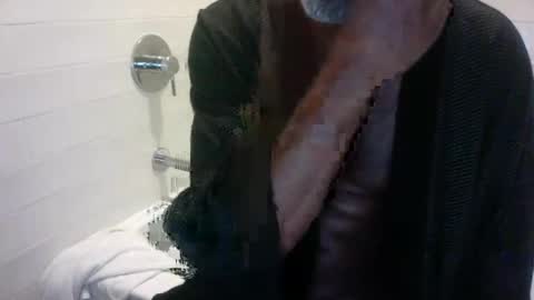 Snapshot of edgingdaddy chatting on May 2026 11:18:01 AM Dad online show from May 2026 11:18:01 AM