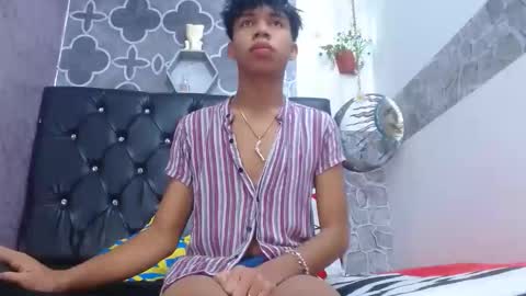 edi_stwix18 online show from April 2026 01:22:02 AM