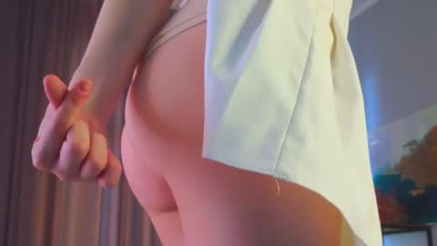 Snapshot of edithbrucker chatting on February 2025 06:11:02 AM Im Sally Im new here lets meet online show from February 2025 06:11:02 AM