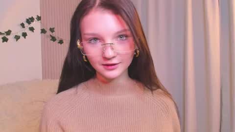 Lisa  online show from February 2025 12:16:01 AM