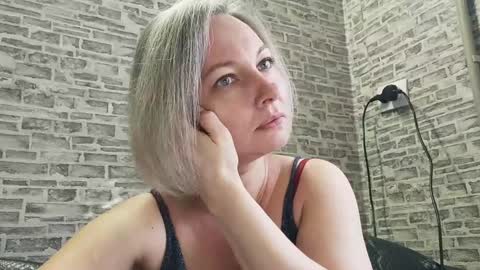 Snapshot of edithmanning chatting on January 2025 09:05:01 AM edithmanning online show from January 2025 09:05:01 AM