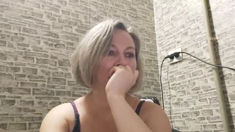 Snapshot of edithmanning chatting on January 2025 02:25:01 PM edithmanning online show from January 2025 02:25:01 PM