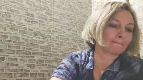 Snapshot of edithmanning chatting on January 2025 03:28:01 PM edithmanning online show from January 2025 03:28:01 PM