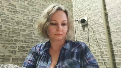 Snapshot of edithmanning chatting on January 2025 12:14:01 PM edithmanning online show from January 2025 12:14:01 PM